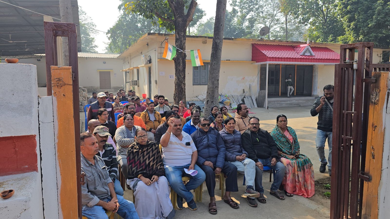 BJP leaders protest at district office in Rourkela