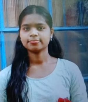 Rajgangpur student Shruti death case protest outside IGH Rourkela