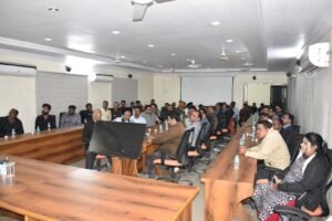 Rourkela Police Superintendent meeting with bar operators at District Police Office