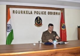 Rourkela Police Superintendent meeting with bar operators at District Police Office