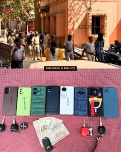 Rourkela Ganja Smuggling case police seized 8 Mobile phones and ₹2,300 in cash