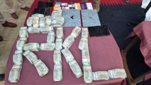 Online betting gang arrested in Rourkela with seized cash and Mahindra Thar