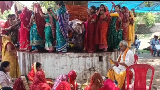 Women performing Vat Savitri Puja in Rourkela temple