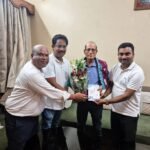 Vihangam Yog Sandesh Yatra delegation felicitating Puranmal Agrawal in Rourkela before the September 22 spiritual event
